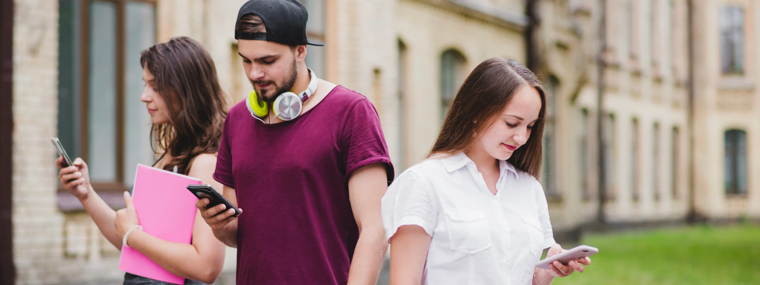 the campus wifi being used by students